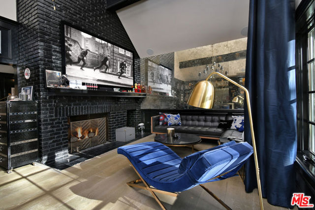 29105 Old Mill Creek, Agoura Hills CA: https://media.crmls.org/mediaz/2a2faf19-129b-49a0-8226-6f11d68c030e.jpg