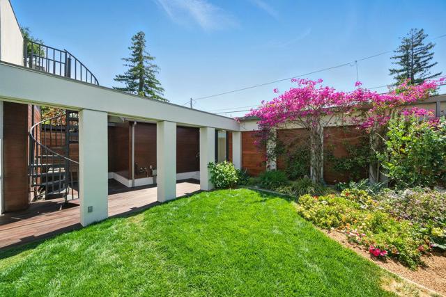 502 Palm Avenue, Los Altos CA: https://media.crmls.org/mediaz/2a2fea46-5574-4686-9309-31975c769541.jpg