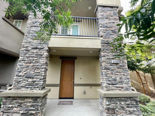 24500 Autumn Mist Way, Hayward CA: https://media.crmls.org/mediaz/2a300865-b7a4-4e3d-9602-ae0a58c98a22.jpg