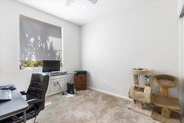 1463 Paseo Aurora, San Diego CA: https://media.crmls.org/mediaz/2a303016-83c5-42b3-ad57-8c690e922b07.jpg