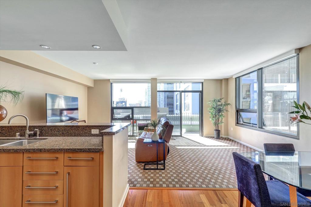 350 11th Ave - photo 8