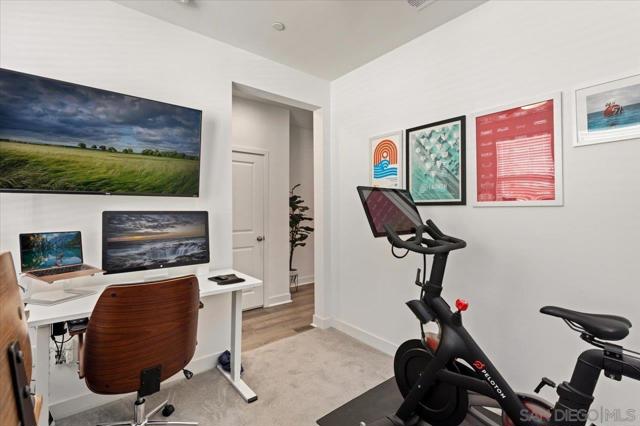 1107 Hibiscus Way, Oceanside CA: https://media.crmls.org/mediaz/2a311aee-3a97-4737-9397-d9510335545b.jpg