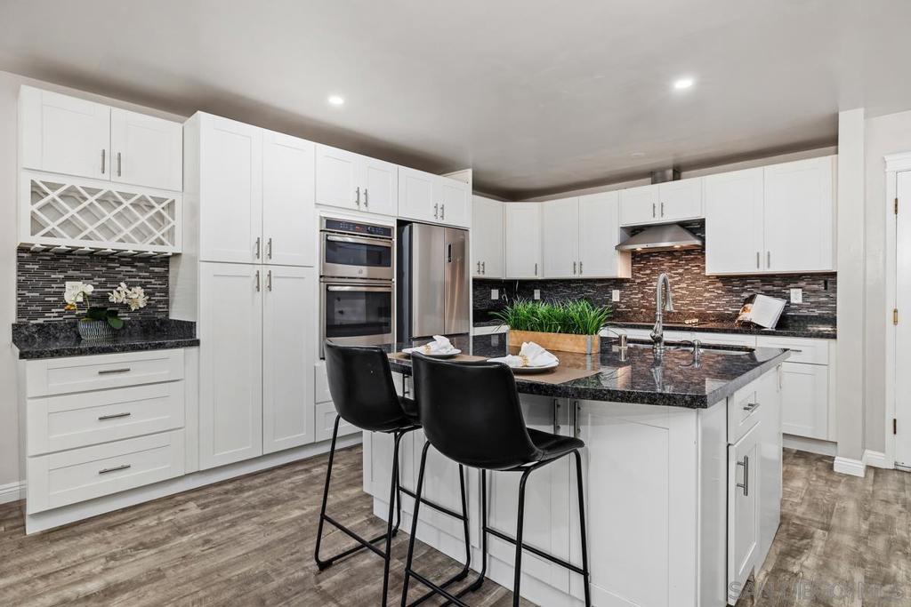 3450 2nd Ave - photo 4