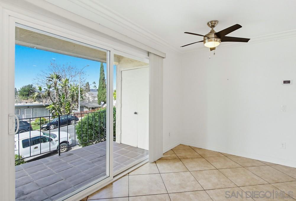 725 4th Ave - photo 11