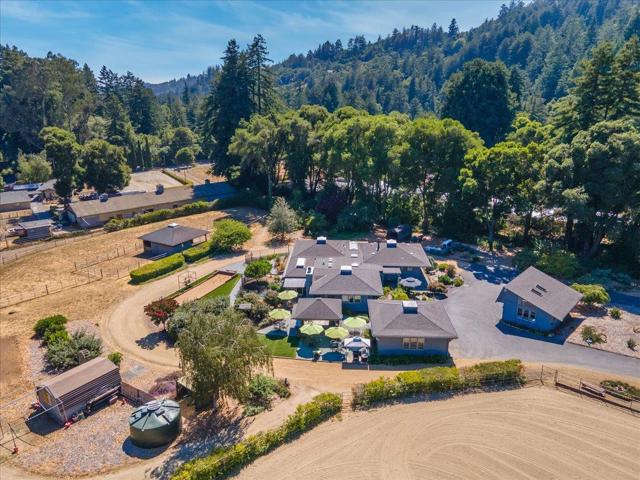 4711 Old San Jose Road, Soquel CA: https://media.crmls.org/mediaz/2a325d53-9936-49da-b154-fe55ebee0400.jpg
