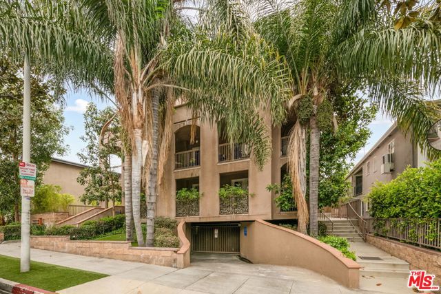 1248 Laurel Avenue, West Hollywood, California 90046, 3 Bedrooms Bedrooms, ,2 BathroomsBathrooms,Condominium,For Sale,Laurel,24395181