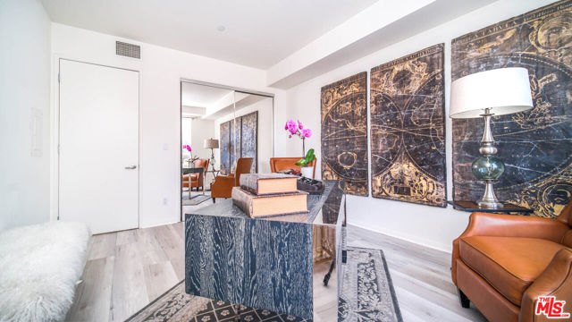 12222 WILSHIRE Boulevard, Los Angeles CA: https://media.crmls.org/mediaz/2a33bece-f9e0-43f1-bd32-5ba926066c21.jpg