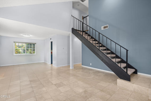 Detail Gallery Image 5 of 30 For 803 Green Valley Dr, Thousand Oaks,  CA 91320 - 4 Beds | 2/1 Baths