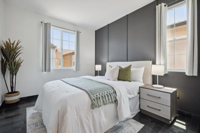 1591 Glenn Street, Hayward CA: https://media.crmls.org/mediaz/2a342692-5dd6-47ad-8bd9-b9bc5eccfa92.jpg