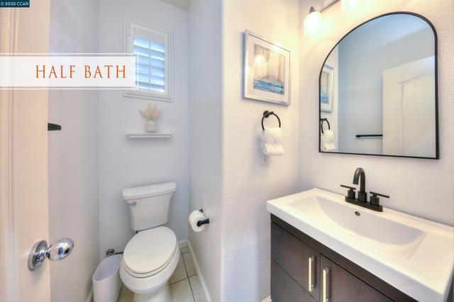 2927 Carlingford Ln, Vallejo CA: https://media.crmls.org/mediaz/2a344437-6cbd-484a-900a-0be945edf539.jpg