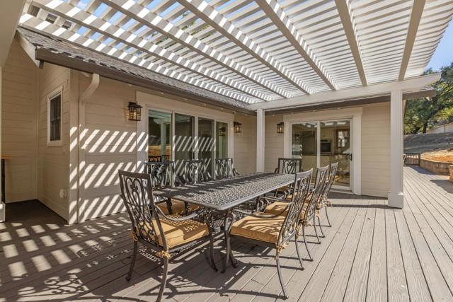 16035 Oak Glen Avenue, Morgan Hill CA: https://media.crmls.org/mediaz/2a34e447-b0de-4d27-b005-800648507d18.jpg
