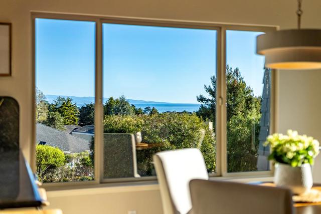207 Driftwood Court, Aptos CA: https://media.crmls.org/mediaz/2a351d49-1928-42a2-aefb-19e0783baaf1.jpg