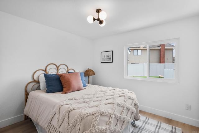 1795 Fuerte Estates Drive, El Cajon CA: https://media.crmls.org/mediaz/2a35615a-938c-4ac8-a9f9-1ccbe5f4c4d6.jpg