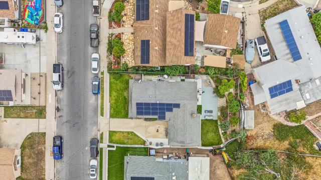 1629 primera Street, Lemon Grove CA: https://media.crmls.org/mediaz/2a36be37-d651-478c-bb83-805e8c8e0638.jpg