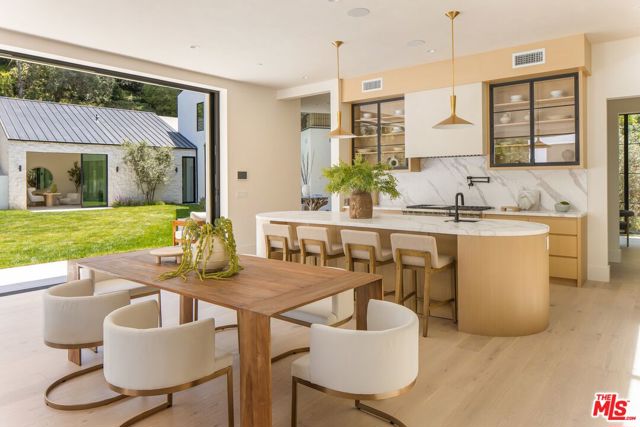 1749 Mandeville Lane, Los Angeles CA: https://media.crmls.org/mediaz/2a36fecc-4f41-4fd1-9ad2-c46bd82c90f9.jpg