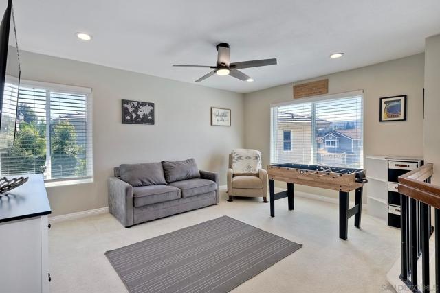 17937 Myrica Ln, San Diego CA: https://media.crmls.org/mediaz/2a375b3e-855c-472e-b6e1-fca085761ccf.jpg