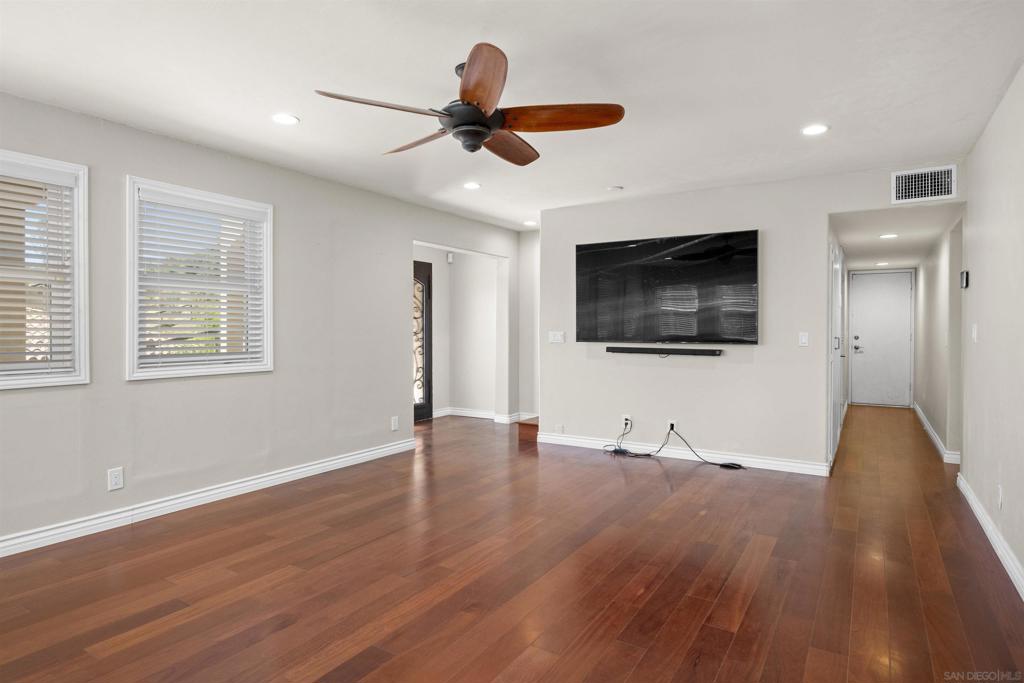 885 Eldorado Drive - photo 4