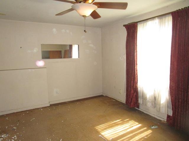 2625 High Street, Oakland CA: https://media.crmls.org/mediaz/2a388be0-6515-4bf1-9cbd-d991f9186017.jpg