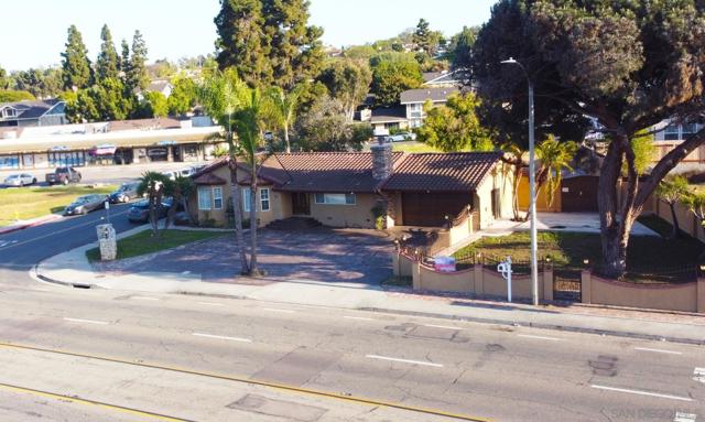 68 E Bonita Rd, Chula Vista CA: https://media.crmls.org/mediaz/2a391094-69a7-4809-a75e-be71bd1323b9.jpg