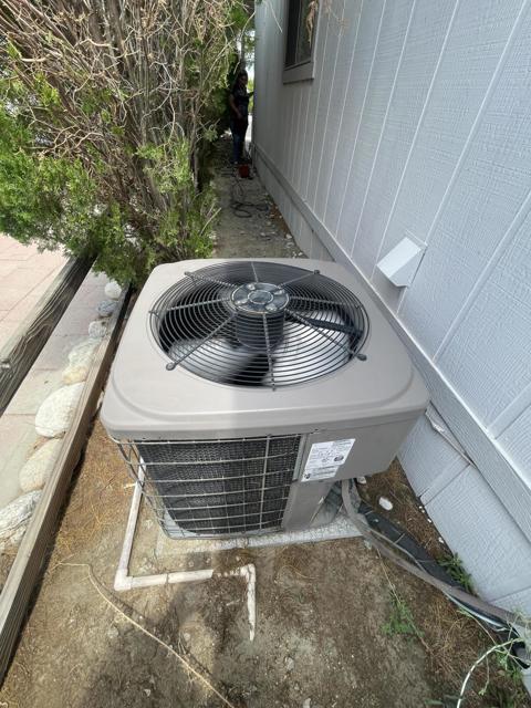 32161 Cody Avenue, Thousand Palms CA: https://media.crmls.org/mediaz/2a3912a7-979e-417d-9ffc-8b1aa68ce3dc.jpg