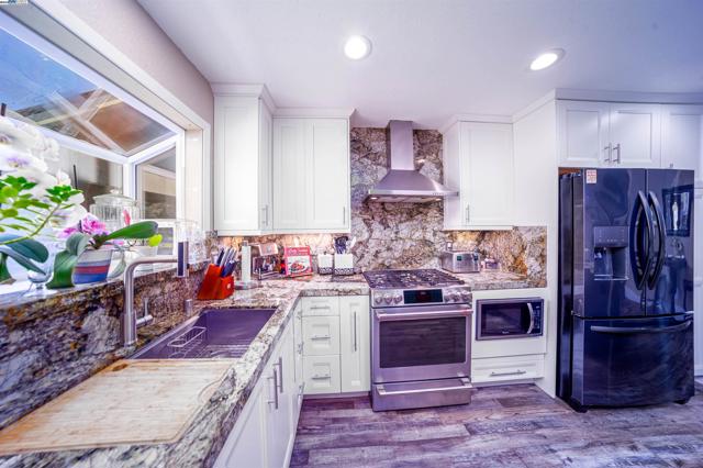 34505 Salinas Pl, Fremont CA: https://media.crmls.org/mediaz/2a391a7d-f664-4509-b1d3-a1978de035ed.jpg