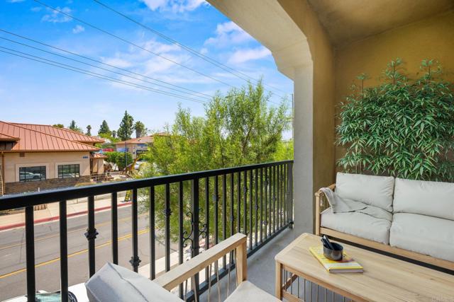 408 Carina, Escondido CA: https://media.crmls.org/mediaz/2a39dfe1-a74f-468d-ae45-3a419acc4833.jpg