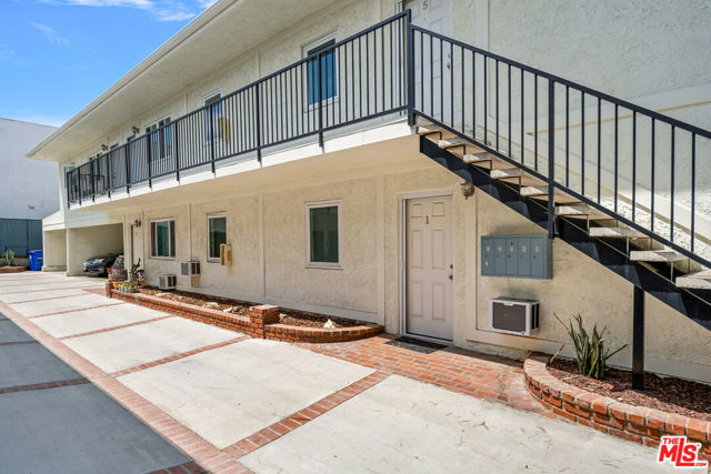 1826 12th Street, Manhattan Beach, California 90266, ,Residential Income,Sold,12th,22186597