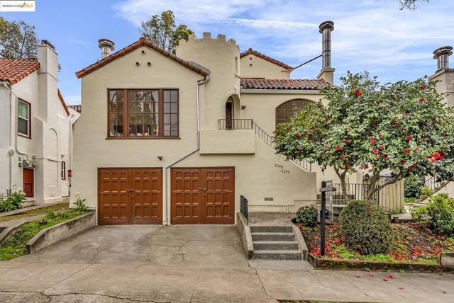 2340 Virginia St, Berkeley CA: https://media.crmls.org/mediaz/2a3c006c-1c35-4be5-8bc5-d4adaf29d943.jpg