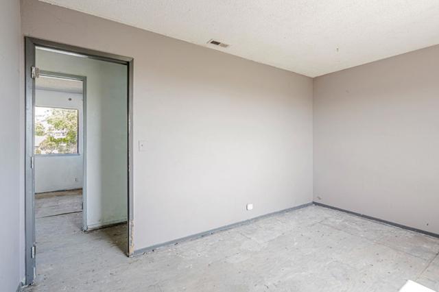 3047 Rollingwood Court, San Jose CA: https://media.crmls.org/mediaz/2a3d3578-98cb-451a-9e81-cda90e09a315.jpg