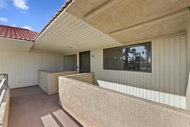 2810 Arcadia 207 - Front Door 2