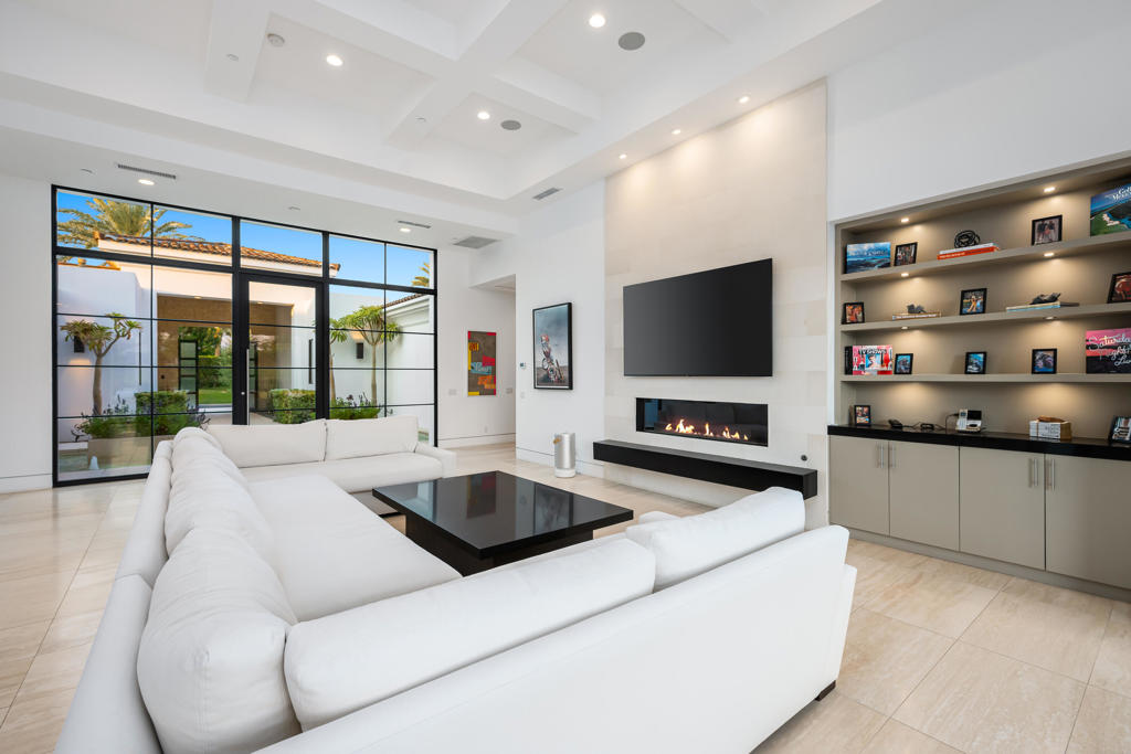 MLS #219132942DA image #6