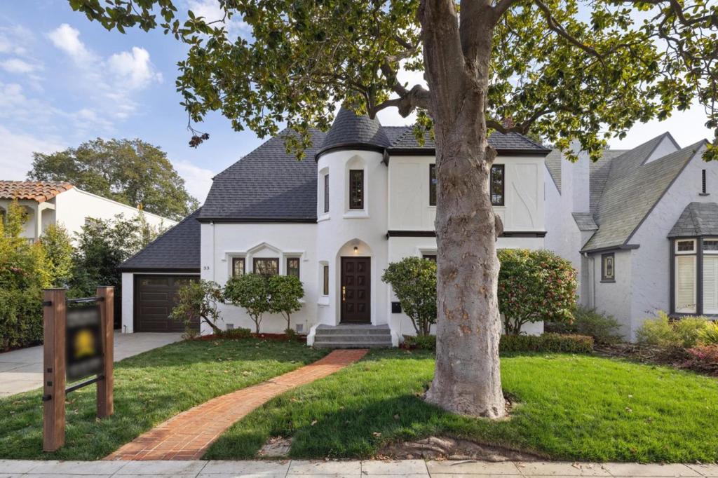33 Seville Way