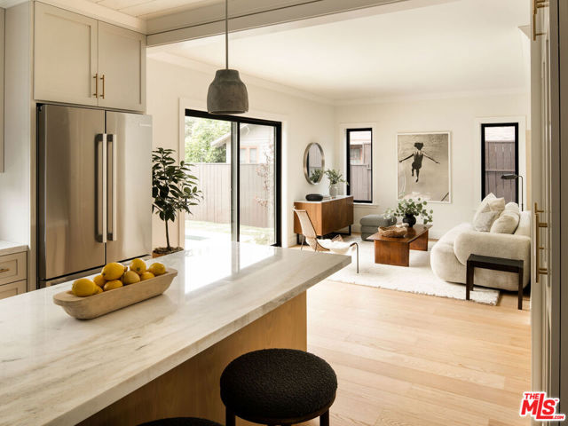 1456 Hepner Avenue, Los Angeles CA: https://media.crmls.org/mediaz/2a3eae27-fbca-402f-b6dc-24f7e21bc47e.jpg
