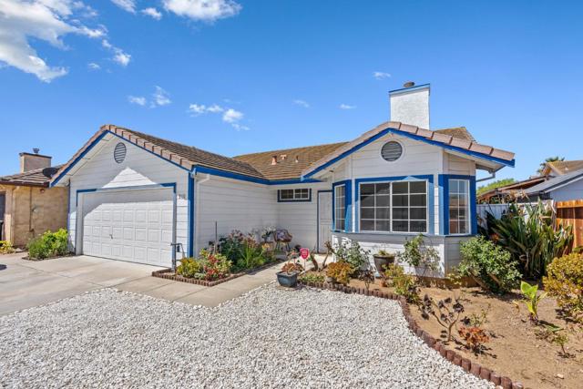 910 Cortina Way, Salinas CA: https://media.crmls.org/mediaz/2a4319b3-5fb6-47ff-bc2d-2ba4fa05f9b1.jpg