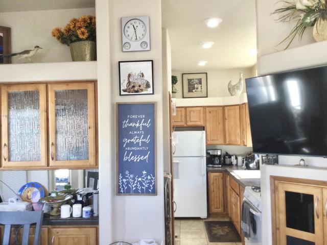 74711 Dillon Rd Spc 948, Desert Hot Springs CA: https://media.crmls.org/mediaz/2a4332aa-0730-4ea8-a0f4-d5857b87f63d.jpg