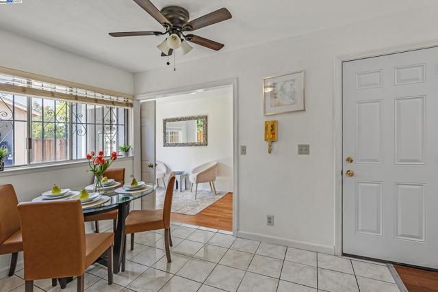 2715 Mosswood Dr, San Jose CA: https://media.crmls.org/mediaz/2a437f05-4252-4217-b349-50ef54dd4ebc.jpg