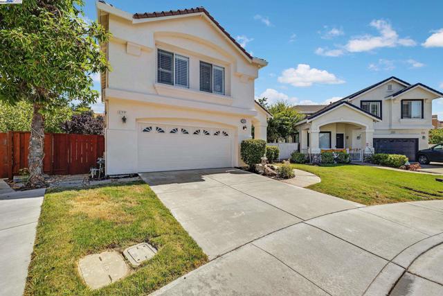 100 Arroyo Ct, Union City CA: https://media.crmls.org/mediaz/2a439b83-c580-41da-89c3-c258125126bb.jpg