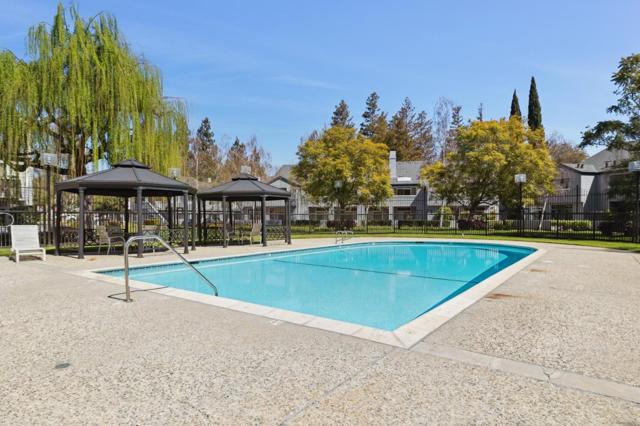 1612 Parkview Green Circle, San Jose CA: https://media.crmls.org/mediaz/2a440b00-a816-4108-b42d-fe41eb6ed2c8.jpg