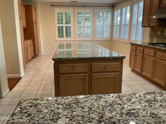 MLS #V1-33325 image #11