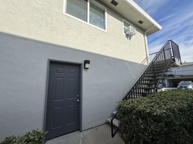 5512 Spinnaker Drive, San Jose CA: https://media.crmls.org/mediaz/2a471f5e-93a0-4cc4-a13d-f3e7ed78060c.jpg