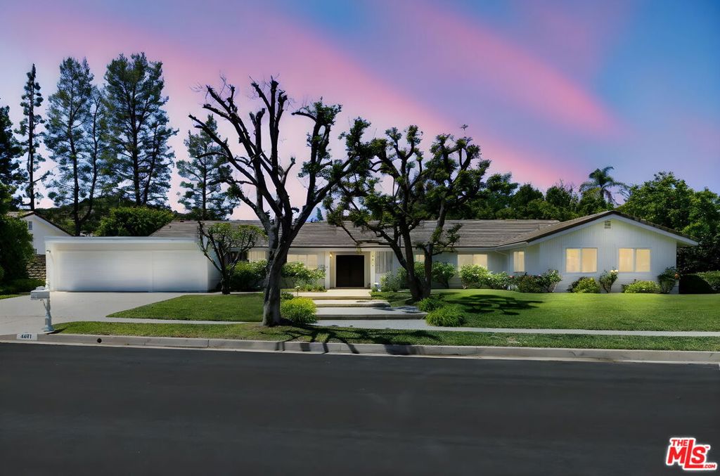 4671 Vista De Oro Avenue