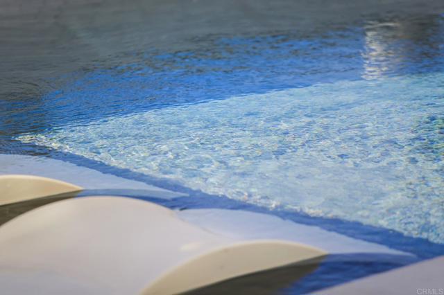 870 Hymettus Avenue, Encinitas CA: https://media.crmls.org/mediaz/2a47c9db-7803-476e-a8c3-8f273f4b65da.jpg