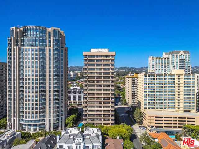 10750 Wilshire Boulevard, Los Angeles CA: https://media.crmls.org/mediaz/2a488a05-53f1-40d7-832b-809a1e41b100.jpg