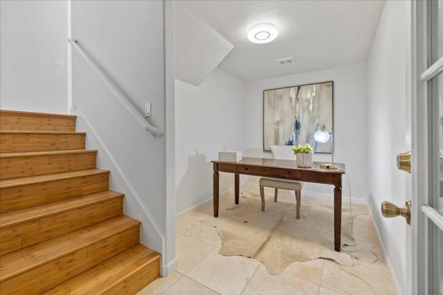 7003 Silver Brook Court, San Jose CA: https://media.crmls.org/mediaz/2a4906b0-5ef1-4541-8d79-4835554ac052.jpg