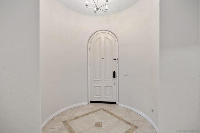5535 Porter Creek Road, San Diego CA: https://media.crmls.org/mediaz/2a4a43d3-f524-4608-a545-8be706b928b0.jpg