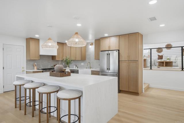 Detail Gallery Image 3 of 53 For 12306 1/2 Gay Rio Dr, Lakeside,  CA 92040 - 5 Beds | 3 Baths