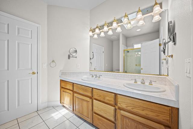 12320 Highland Estates Lane, San Martin CA: https://media.crmls.org/mediaz/2a4a878b-8b64-43e7-ab03-9a6eaec1e501.jpg