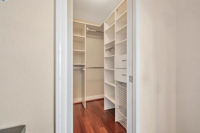 41794 Vargas Rd, Fremont CA: https://media.crmls.org/mediaz/2a4ae5f9-469c-4dd1-b627-a731d926e9be.jpg