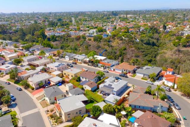 4576 44th Street, San Diego CA: https://media.crmls.org/mediaz/2a4b0a6f-c556-4a78-ac22-1cd6f67593d1.jpg