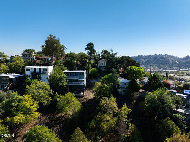 Detail Gallery Image 5 of 8 For 1867 Burnell Dr, Los Angeles,  CA 90065 - – Beds | – Baths